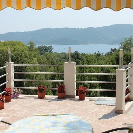 Apartment With Parking Space Viganj, Peljesac - 21912 Kuciste